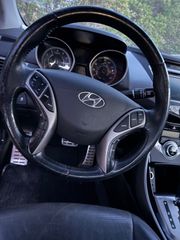 2013 Hyundai Elantra SE - Interior Steering Wheel With Keys Image